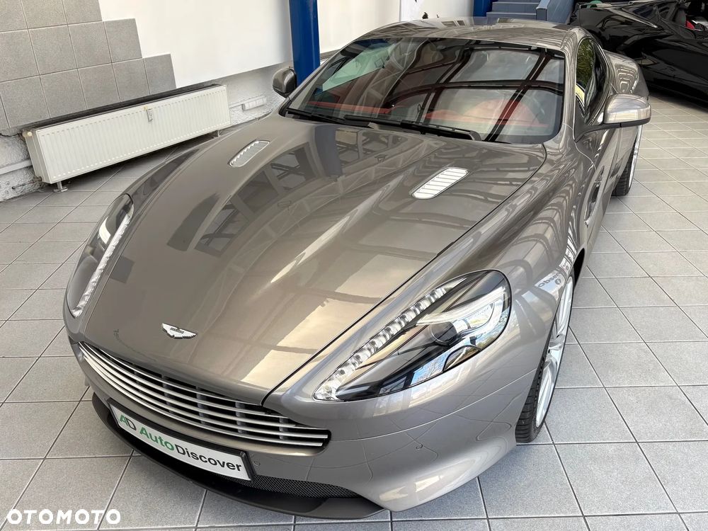 Aston Martin DB9 - 4