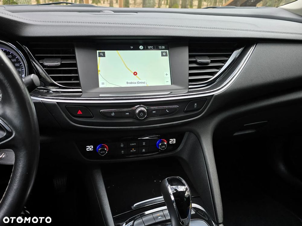 Opel Insignia - 16
