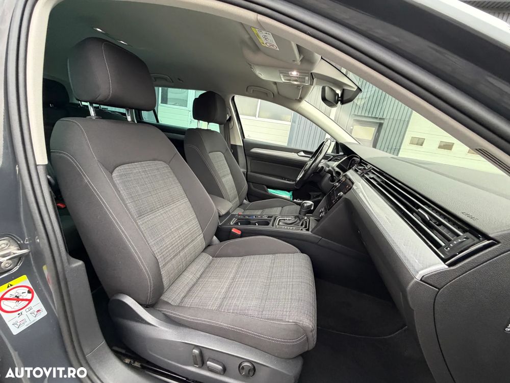 Volkswagen Passat - 23