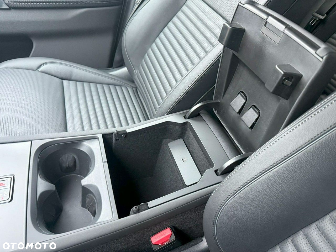 Land Rover Discovery Sport - 20