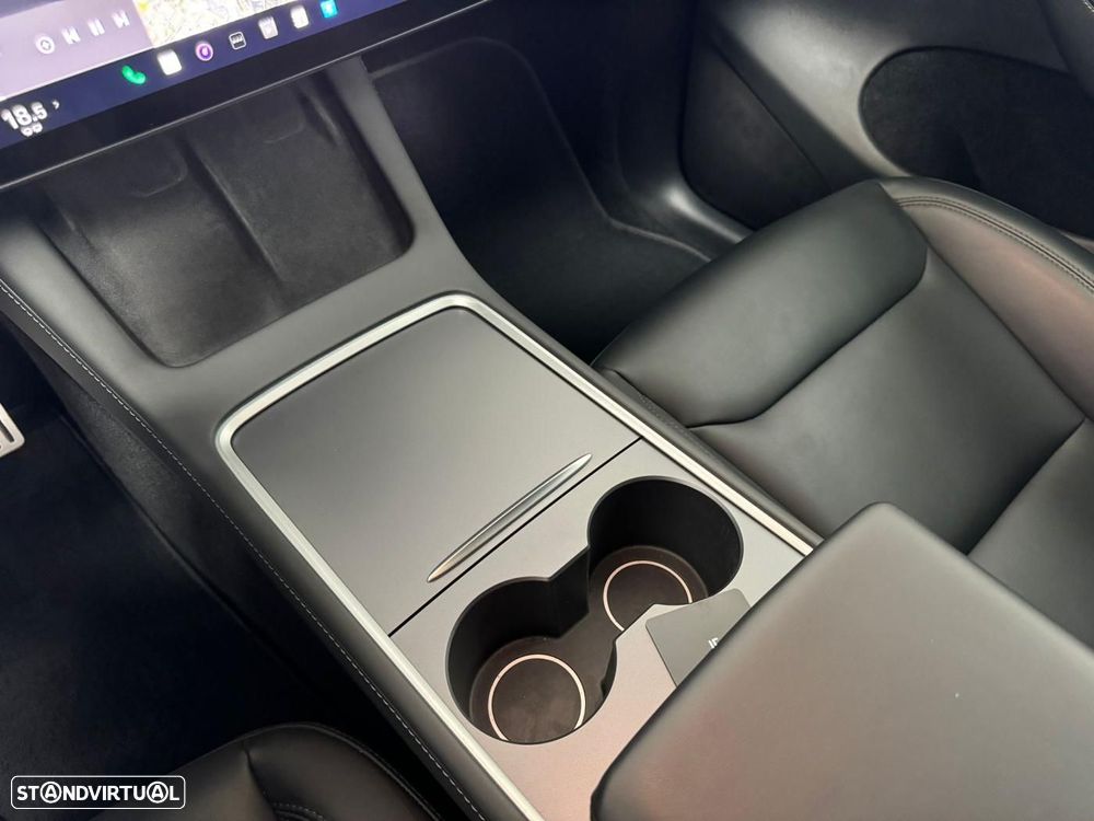 Tesla Model Y Performance Tração Integral - 41