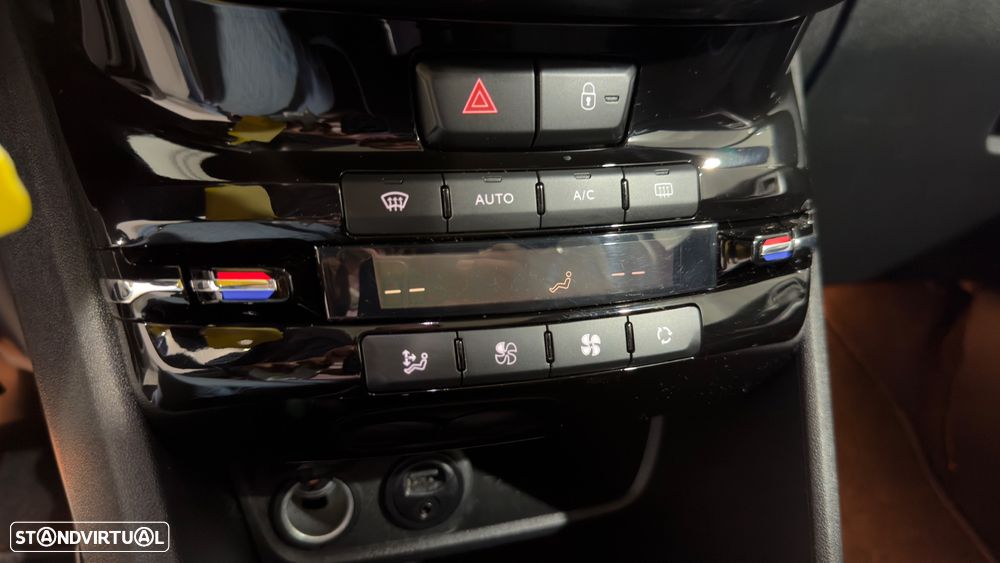 Peugeot 2008 1.2 PureTech Crossway - 31