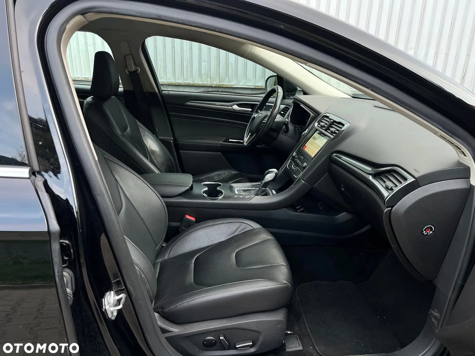 Ford Mondeo 2.0 Hybrid Titanium - 13