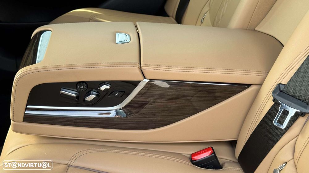 BMW 740 d xDrive Pack M - 17