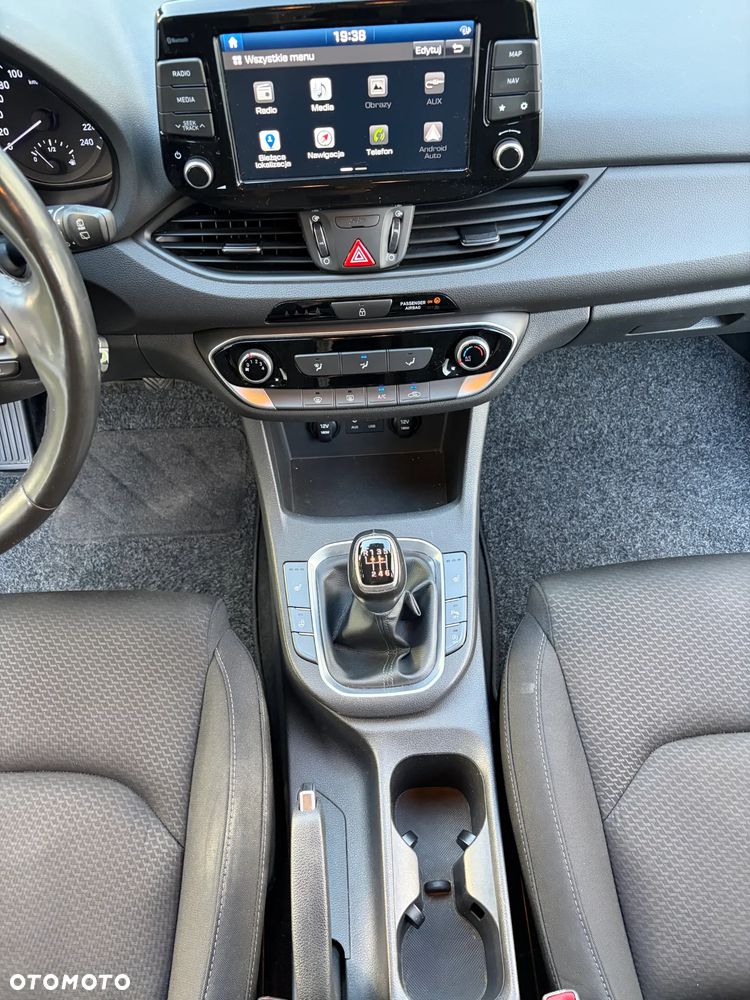 Hyundai i30 blue Kombi 1.4 Classic Navigation - 13
