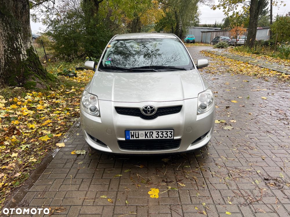 Toyota Auris 1.33 VVT-i Terra - 2