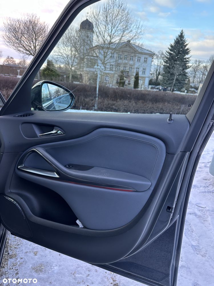 Opel Zafira - 12
