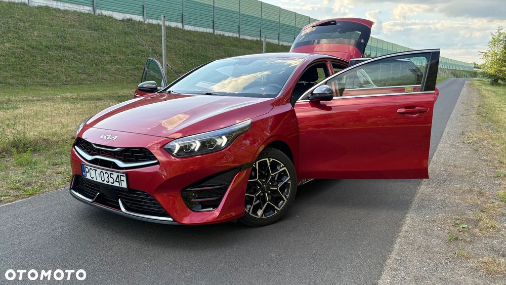 Kia ProCeed - 13