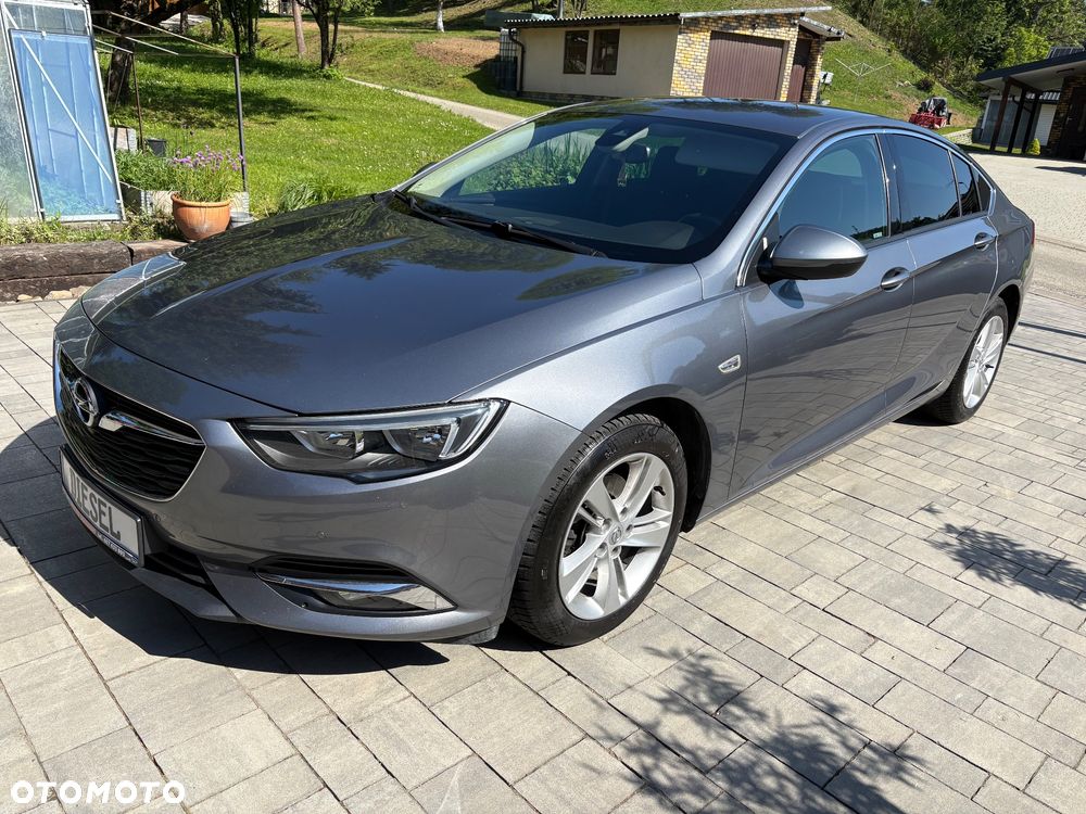 Opel Insignia - 1