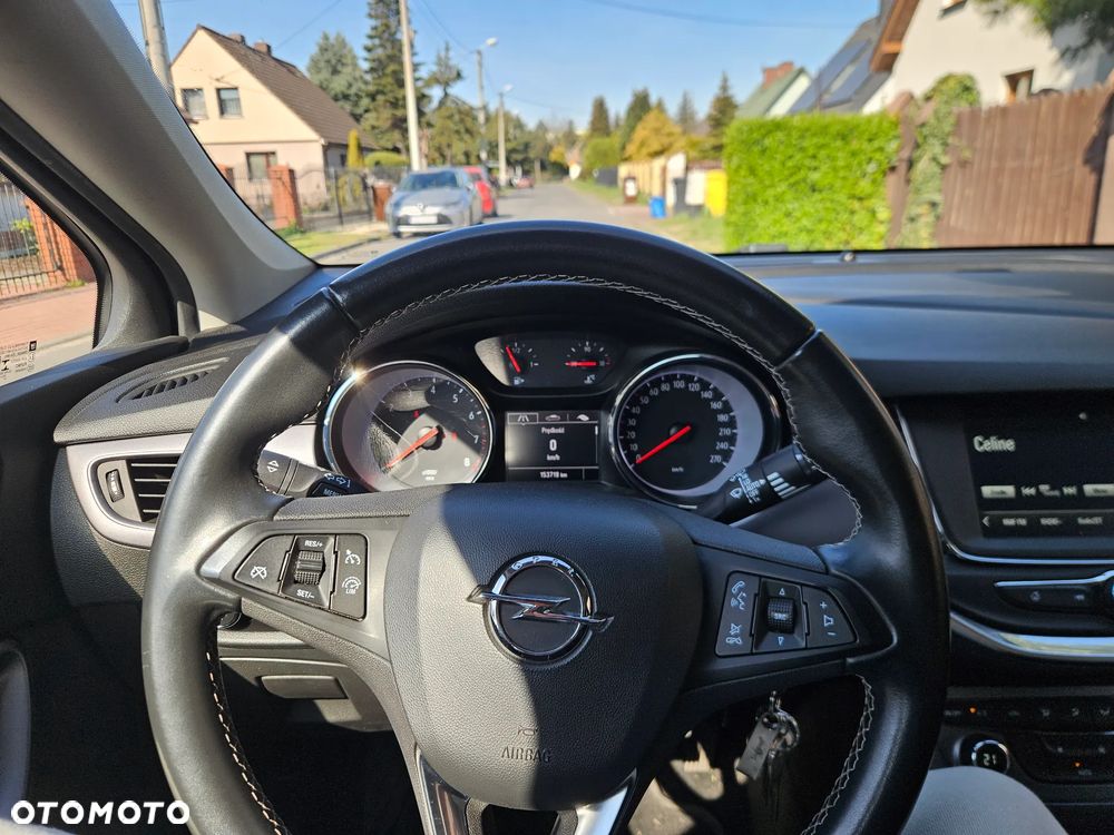 Opel Astra 1.4 T Enjoy - 11