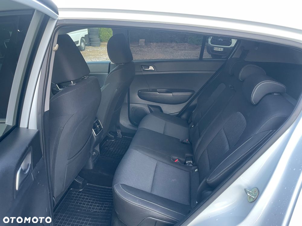 Kia Sportage 1.6 CRDI 2WD SPIRIT - 24