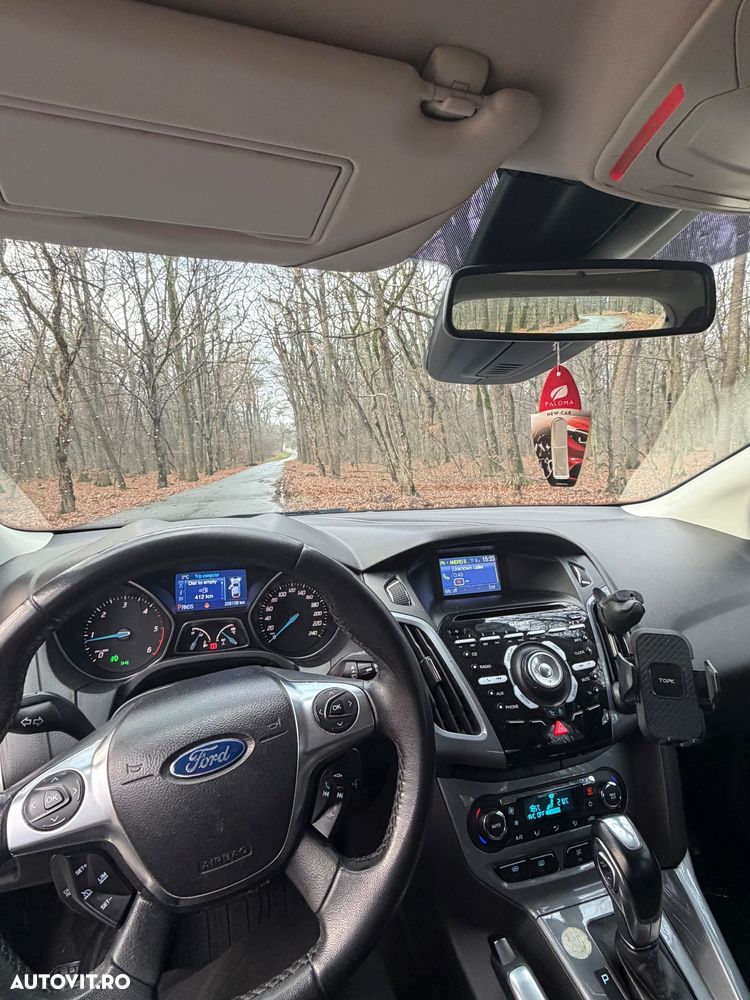 Ford Focus 2.0 TDCI DPF Aut. Titanium - 3