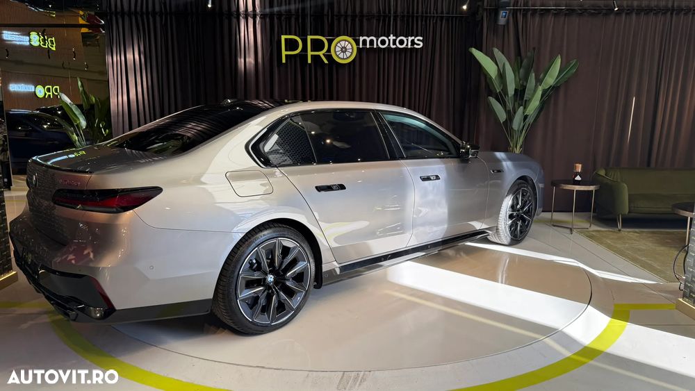 BMW M7 M760e xDrive AT PHEV - 5