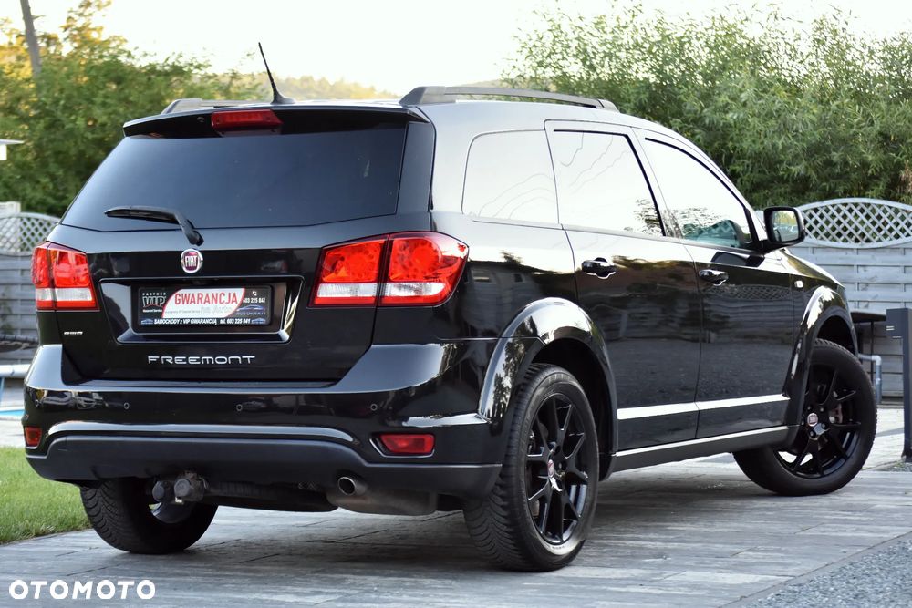 Fiat Freemont 2.0 Multijet 16V DPF Automatik Allrad Black Code - 18