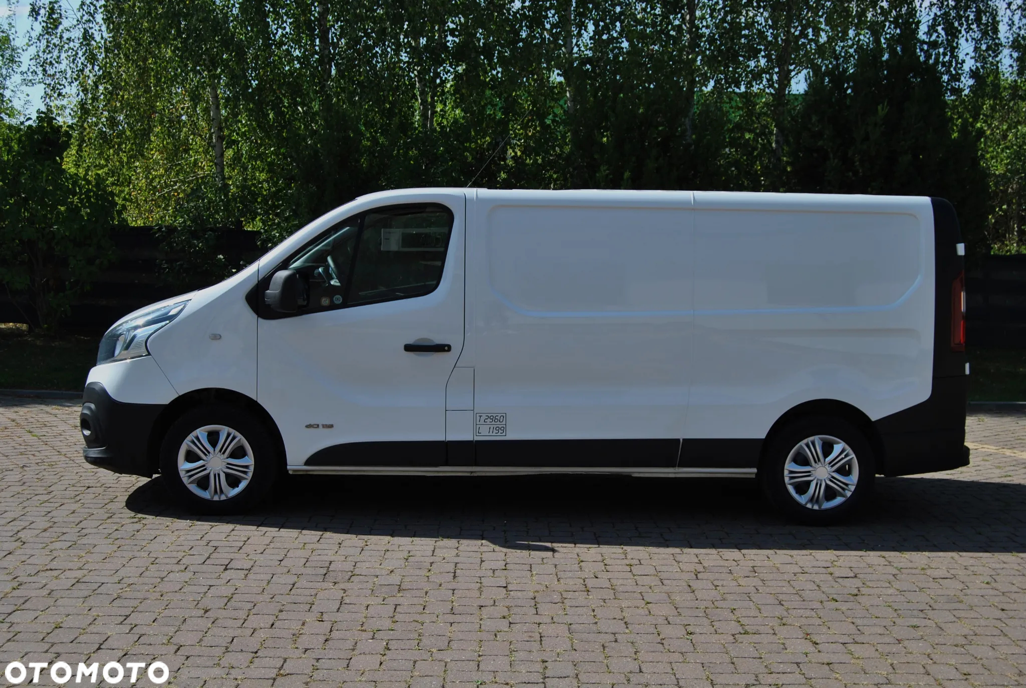 Renault Trafic - 16