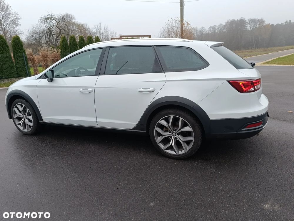 Seat Leon 2.0 TDI X-Perience S&S 4Drive - 9