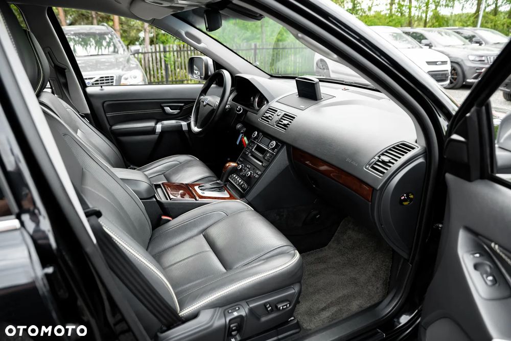 Volvo XC 90 D5 AWD Geartonic Executive - 23