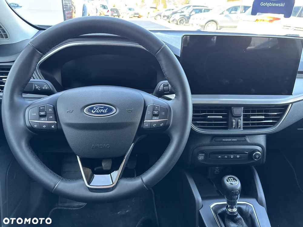 Ford Focus 1.0 EcoBoost Titanium Design - 11