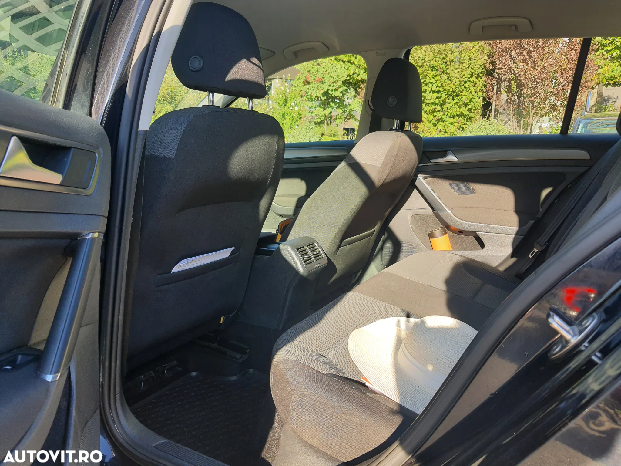 Volkswagen Golf 1.6 TDI BMT Comfortline - 7