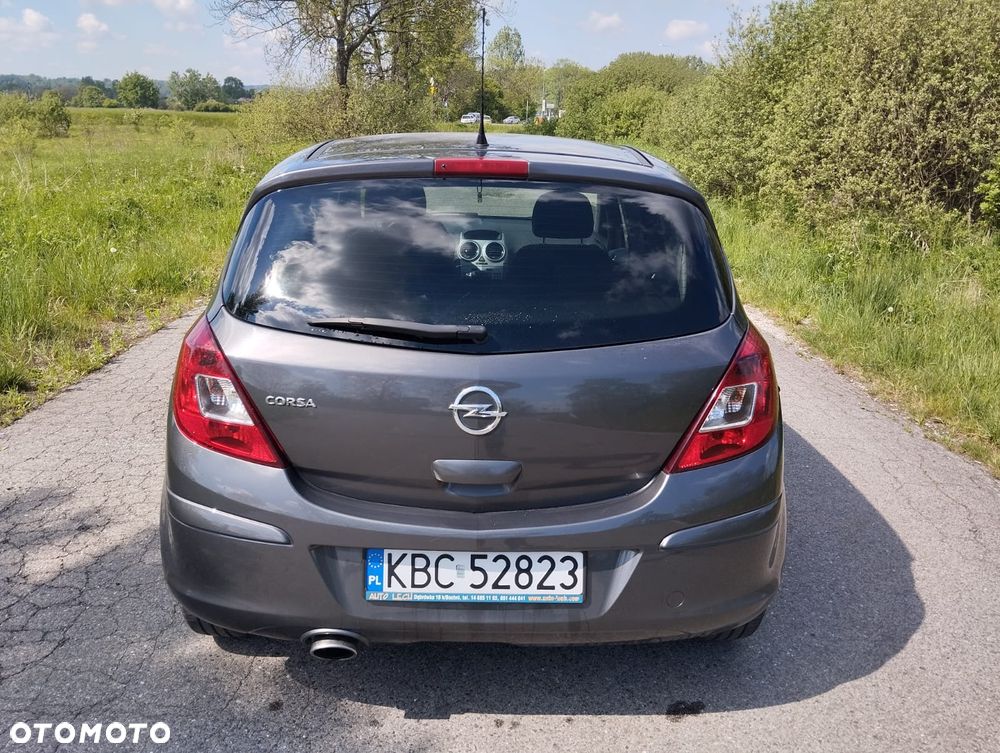 Opel Corsa 1.4 16V Satellite - 4