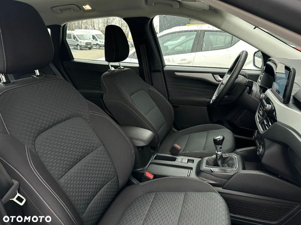 Ford Kuga - 17