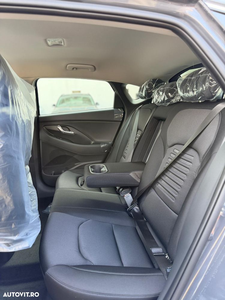 Hyundai i30 1.5 T-GDI 140CP 7DCT MHEV Highway - 9