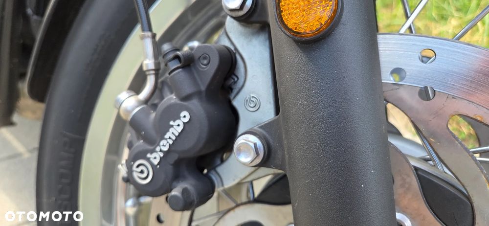 Triumph Bonneville - 19