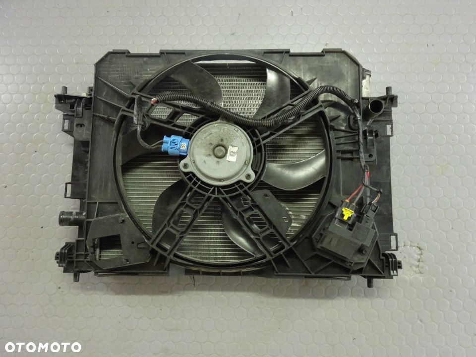 214105514R chlodnice wentylator komplet woda klima Twingo III 14 1.0