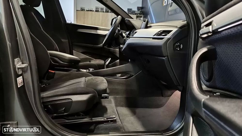 BMW X1 18 d sDrive Auto Pack M - 45