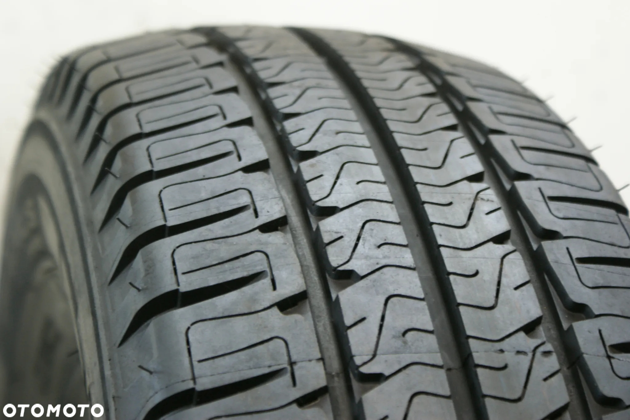 225/75R16C MICHELIN AGILIS CAMPING , 8,5mm - 2