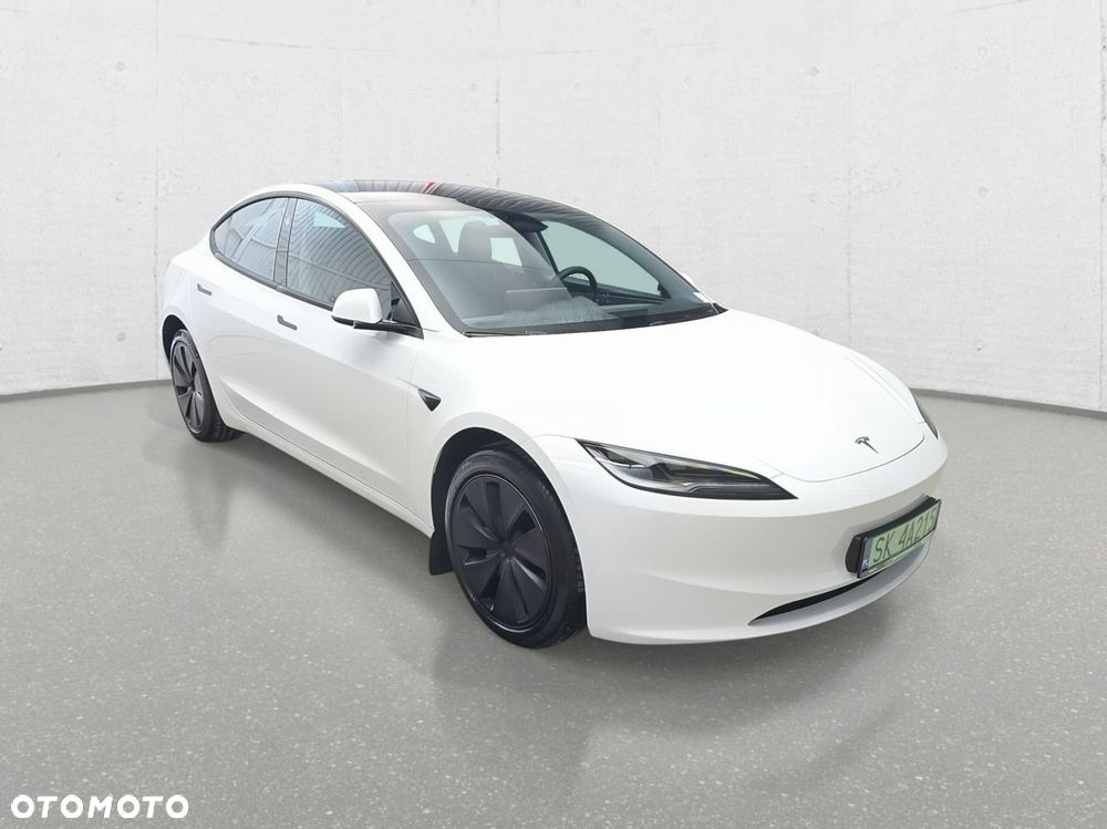 Tesla Model 3 - 1