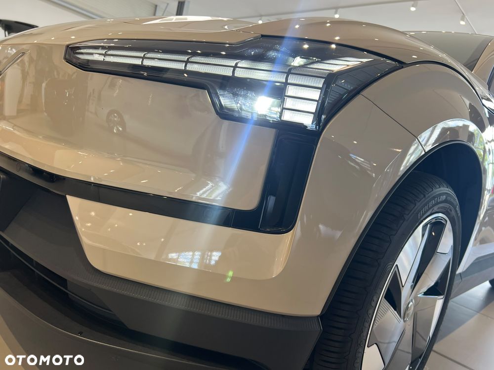 Volvo EX30 69kWh Twin Motor Plus - 18