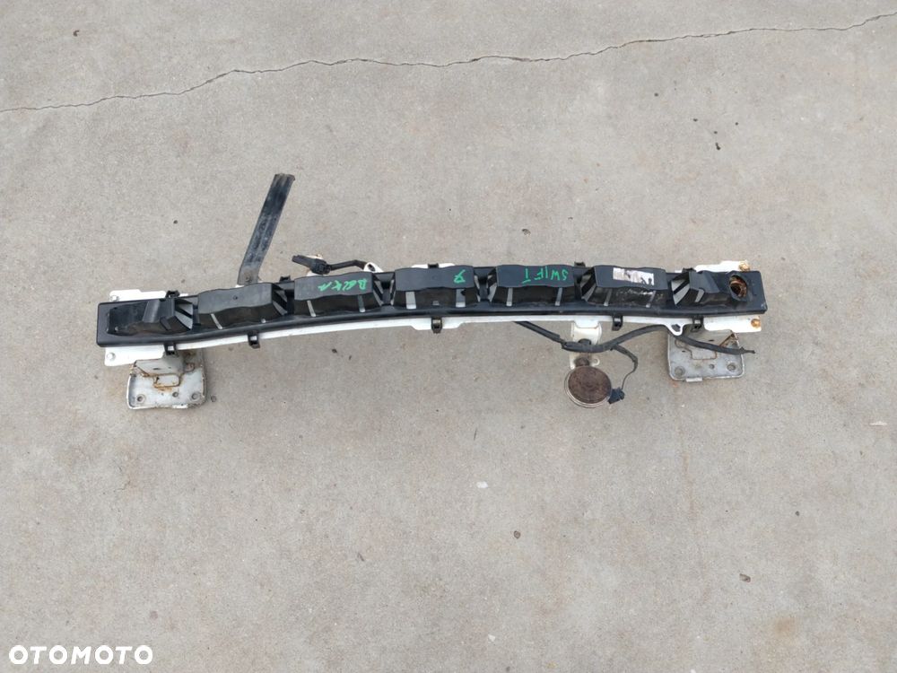Belka przednia  pod zderzak Wzmocnienie  przód  Suzuki Swift Mk7 - 1