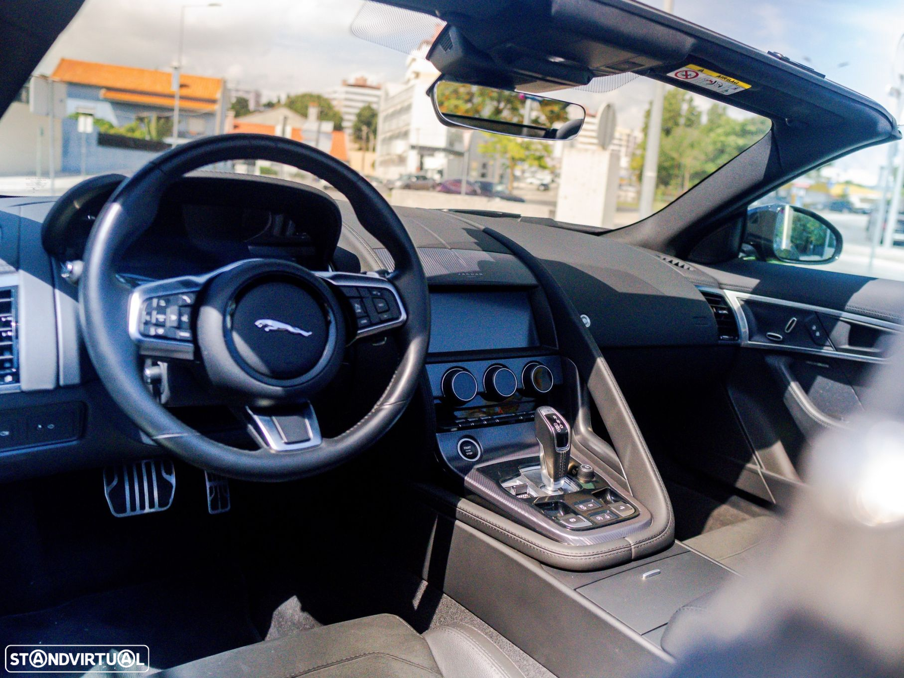 Jaguar F-Type 2.0 i4 R-Dynamic Black - 33