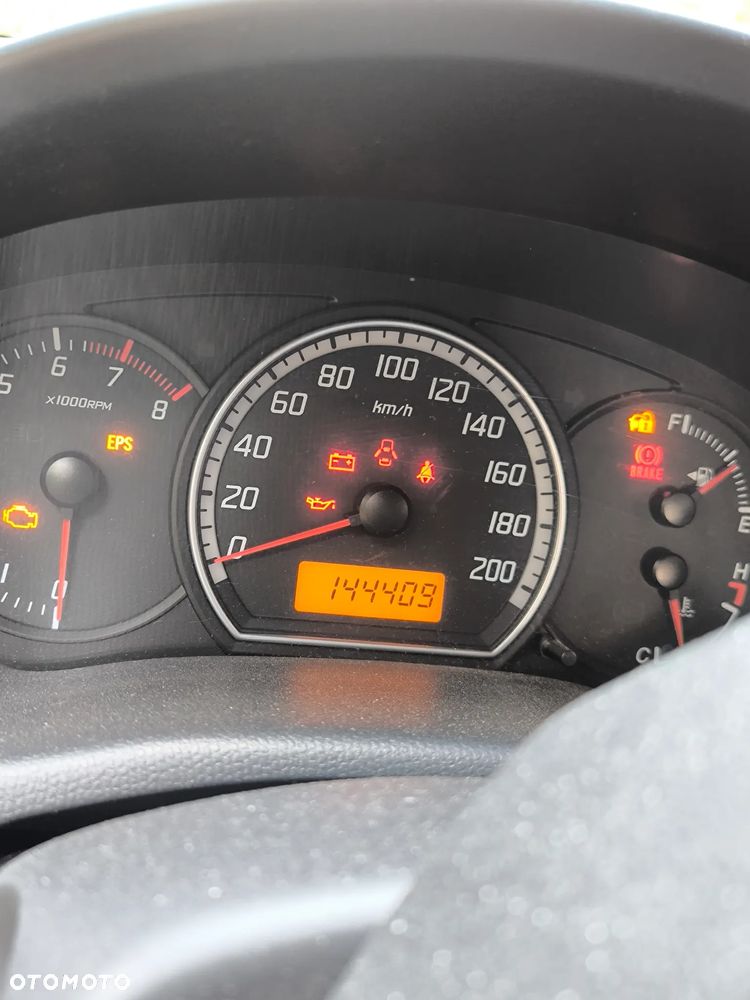 Suzuki Swift - 6