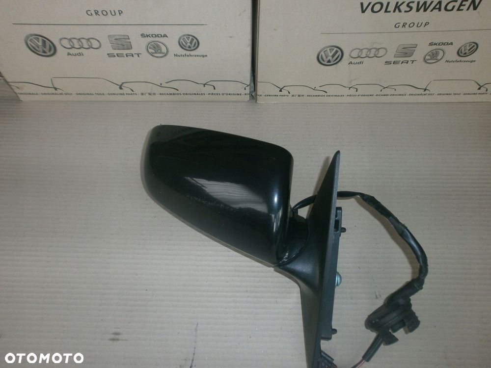 LUSTERKO ZEWNĘTRZNE PRAWE AUDI A3 8P SPORT BACK 5 PIN CZARNE - 1