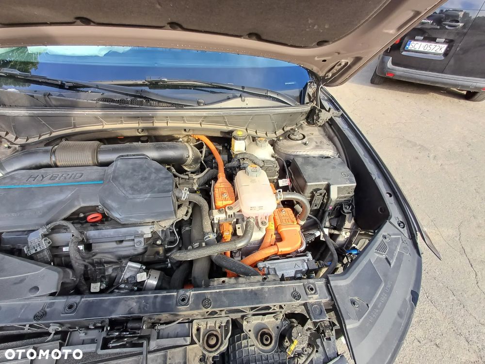 Hyundai Tucson 1.6 T-GDi HEV Executive 2WD - 11