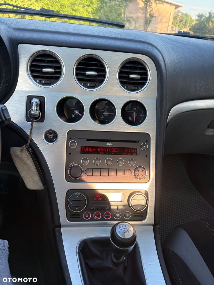 Alfa Romeo Brera 2.4JTDM Sky View - 15