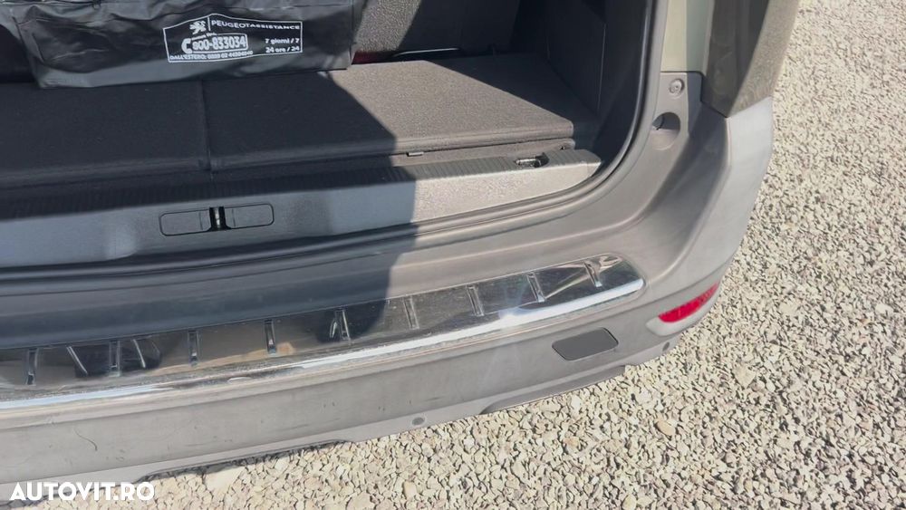 Peugeot 5008 - 40