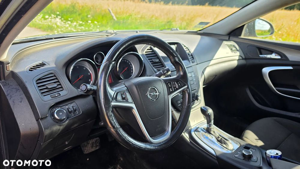 Opel Insignia 2.0 CDTI - 9