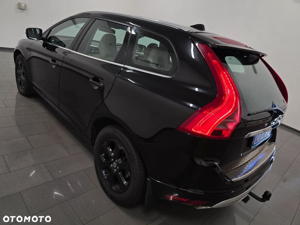 Volvo XC 60 D3 Drive-E Ocean Race - 5
