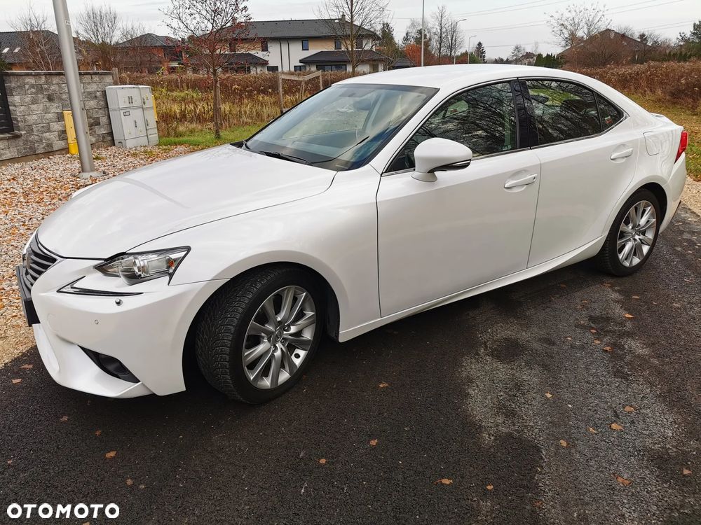 Lexus IS 200t Elite - 21
