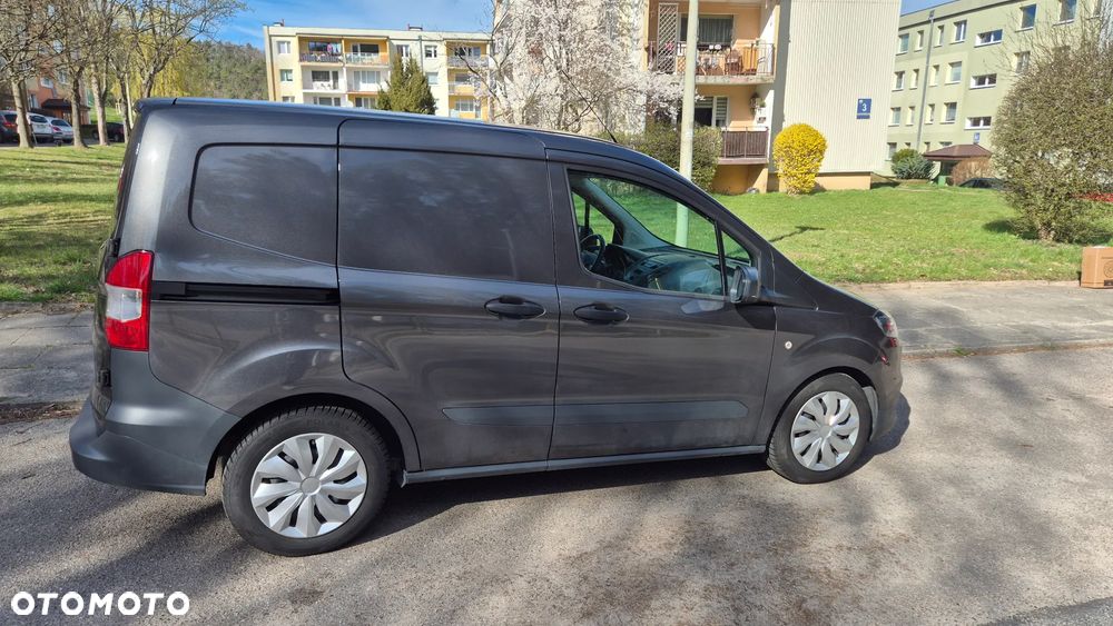 Ford Transit Courier - 3