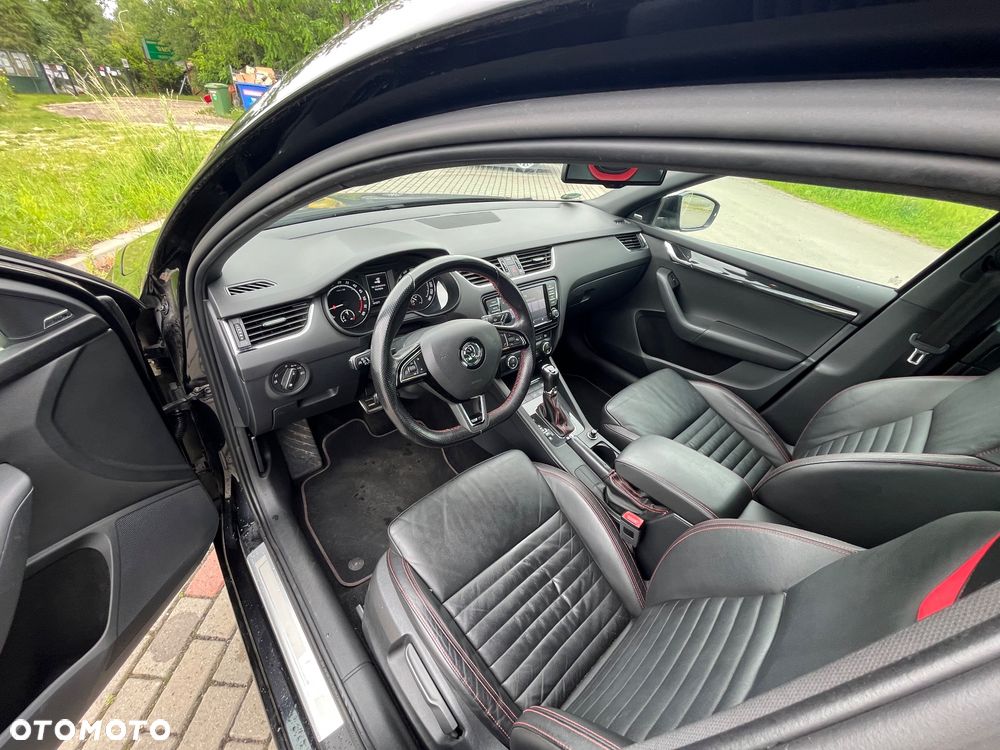 Skoda Octavia 2.0 TDI DSG RS - 15