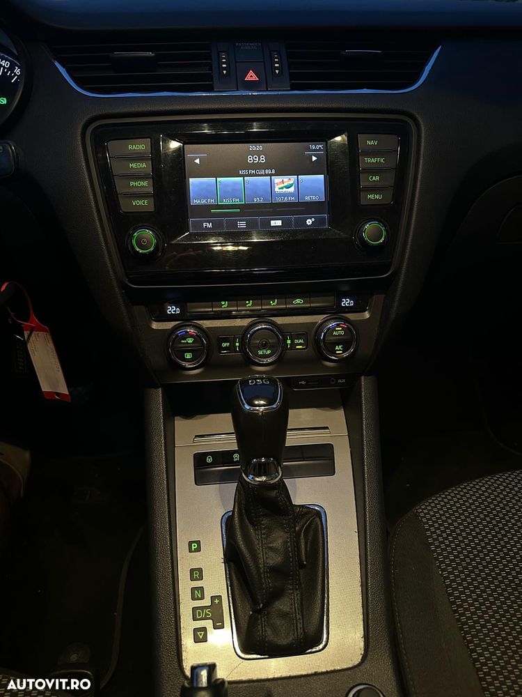 Skoda Octavia 1.6 TDI AMBITION DSG - 6