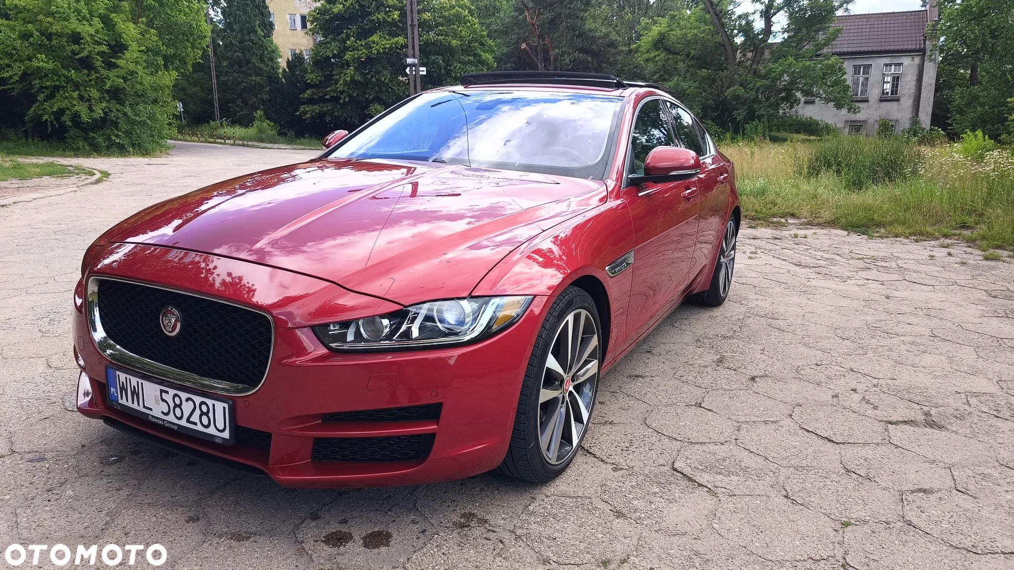 Jaguar XE 25t Prestige - 1