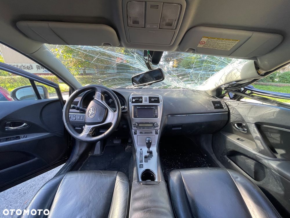 Toyota Avensis 2.2 D-CAT Premium - 9