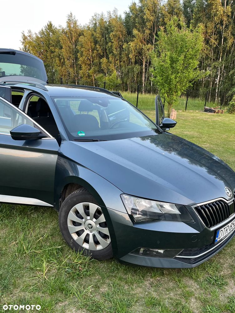 Skoda Superb 2.0 TDI Active DSG7 - 5