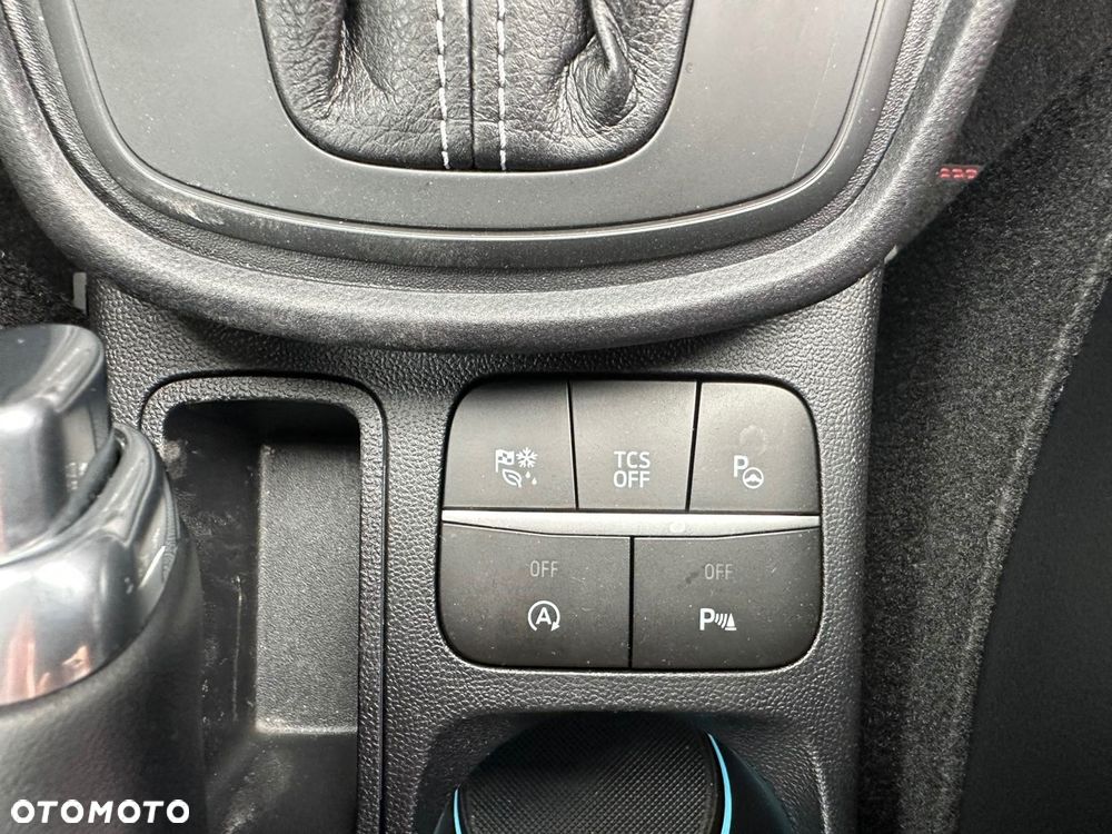 Ford Puma 1.0 EcoBoost mHEV ST-Line X DCT - 23