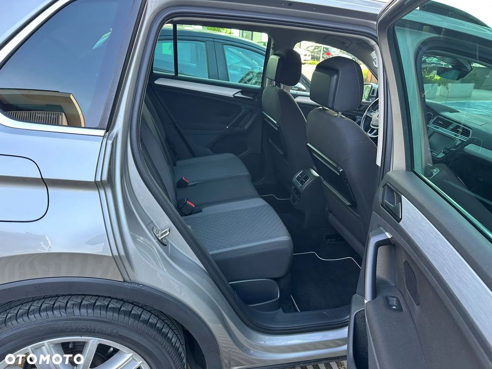 Volkswagen Tiguan 2.0 TDI SCR BlueMotion Technology Sport & Style - 22